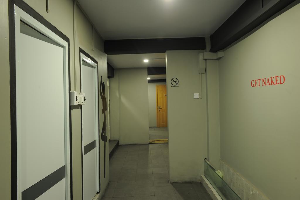 Space Boutique Hostel Yangon Exterior foto